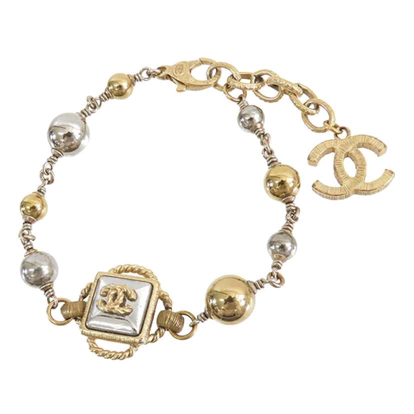 Chanel CC Gold and Palladium Plated Station Bracelet Gold Metal Good condition - Front View