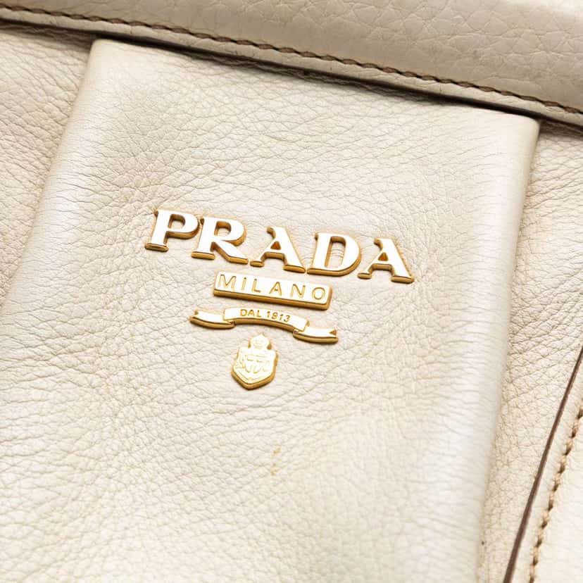 Prada Vitello Daino Frame Tote White Leather Very good condition - Box View