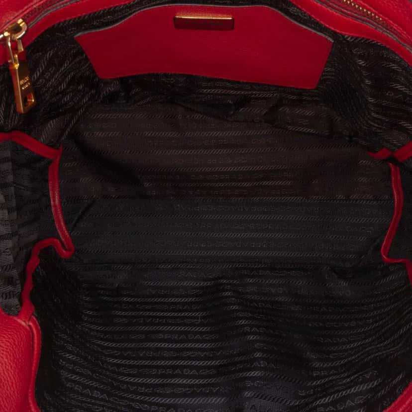 Prada Vitello Daino Open Convertible Tote Red Leather Good condition - Model View
