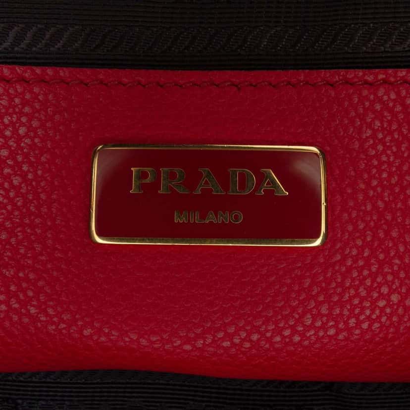 Prada Vitello Daino Open Convertible Tote Red Leather Good condition - Box View