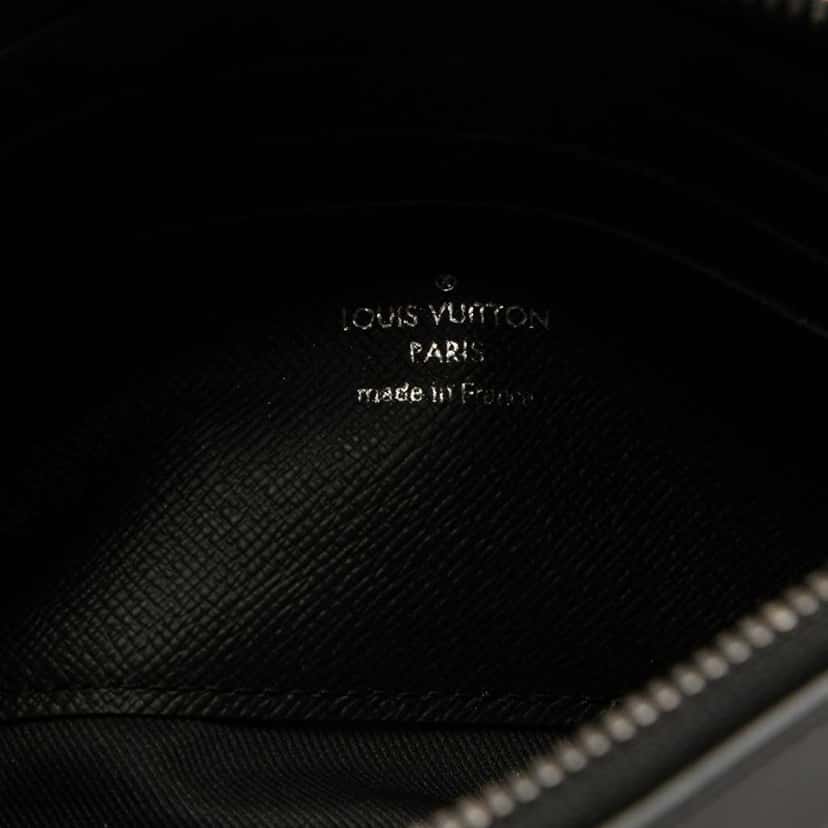 Louis Vuitton Monogram Taigarama Pochette Discovery PM Black Very good condition - Box View