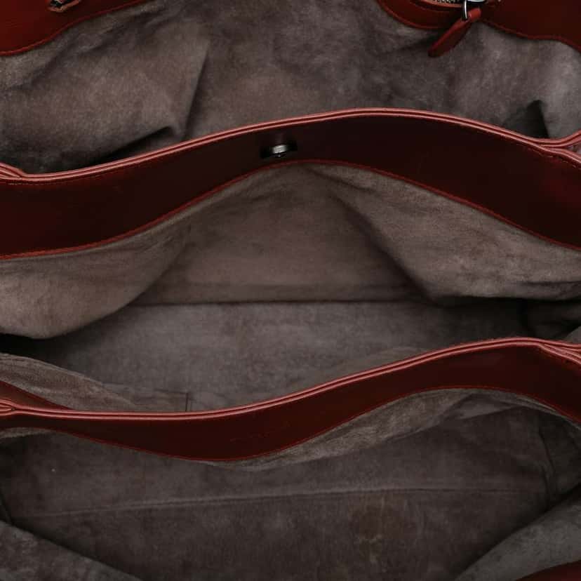Bottega Veneta Medium Nappa Intrecciato Roma Tote Red Leather Good condition - Model View