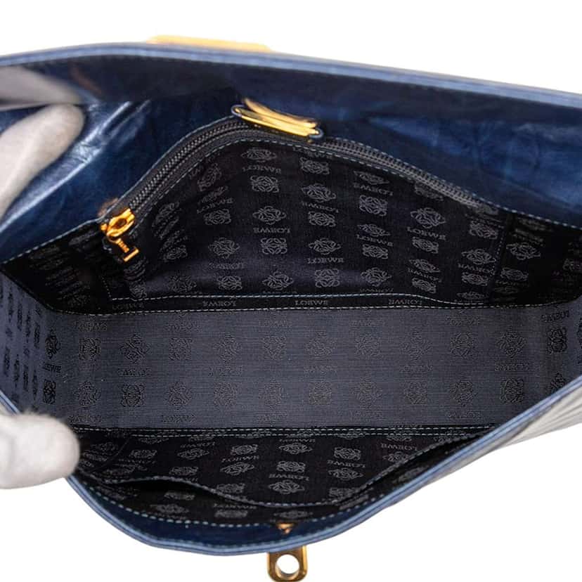 Loewe Leather Flap Shoulder Bag Blue Leather Good condition - Model View