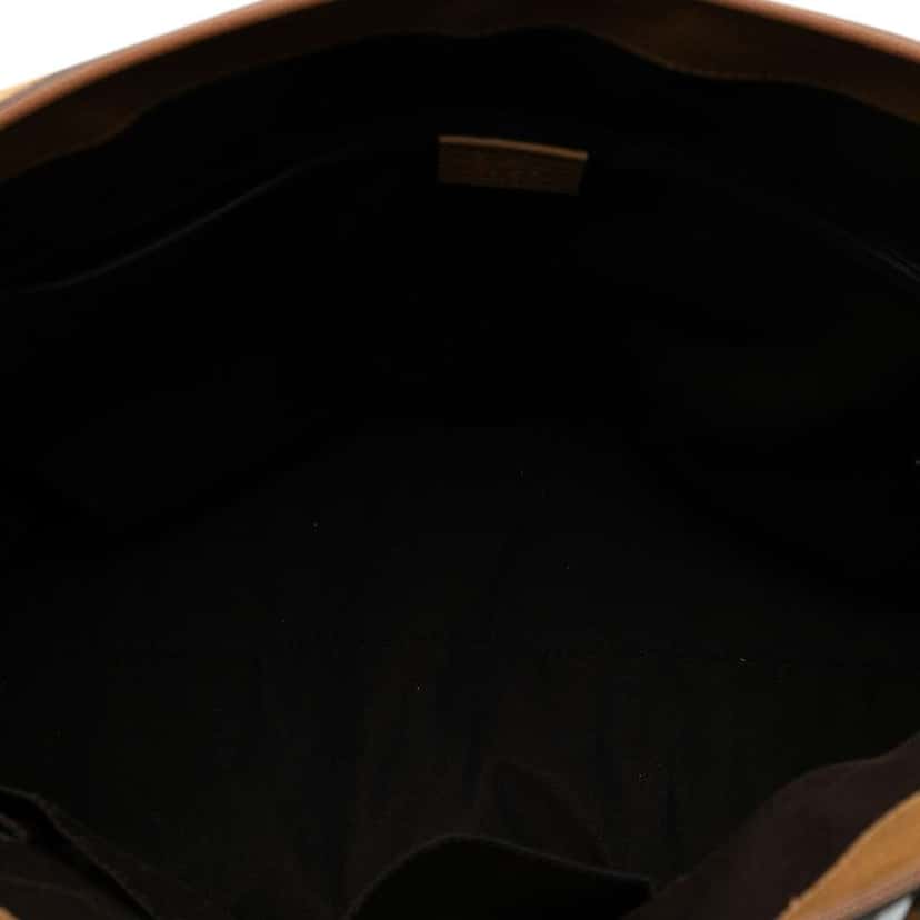 Gucci Large Leather GG Charm Dome Satchel Brown Leather Good condition - Model View