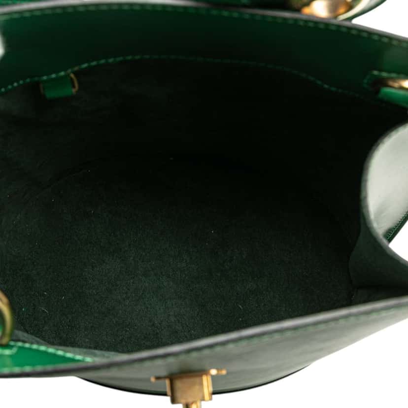Louis Vuitton Epi Cluny Green Leather Good condition - Model View