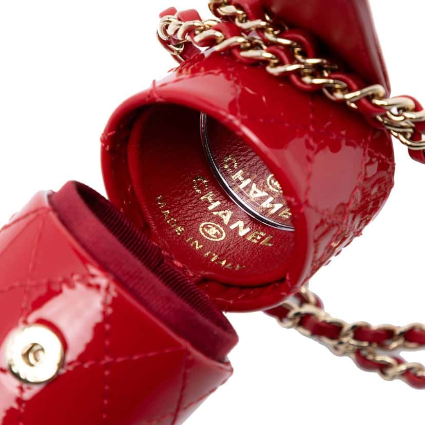 Chanel CC Quilted Patent Lipstick Case Red Leather Good condition - Box View