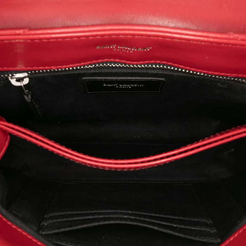 Saint Laurent Toy Matelasse Leather Monogram LouLou Crossbody Red Leather Good condition - Model View