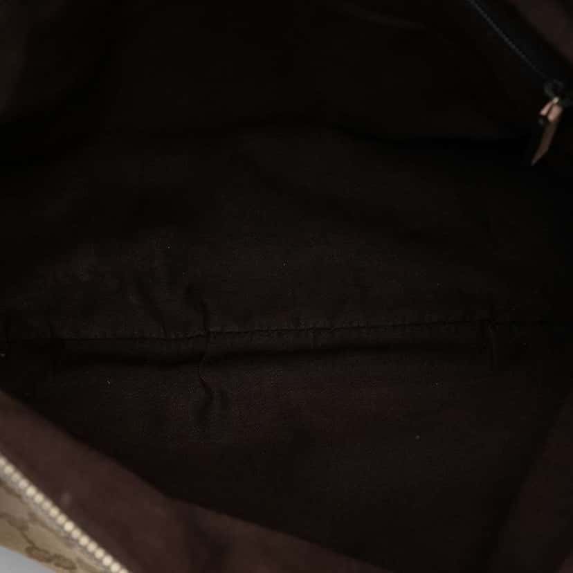 Gucci GG Canvas Abbey D Ring Crossbody Brown Canvas Good condition - Model View