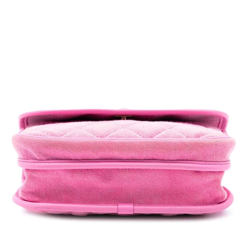 Chanel Small CC Quilted Denim Messenger Flap Pink Denim Very good condition - Inside View
