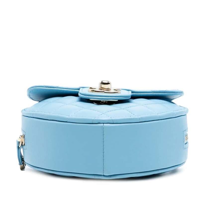 Chanel Mini Lambskin CC in Love Heart Crossbody Blue Leather Good condition - Inside View