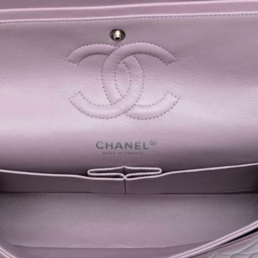 Chanel Medium Classic Lambskin Double Flap Purple Leather Good condition - Model View