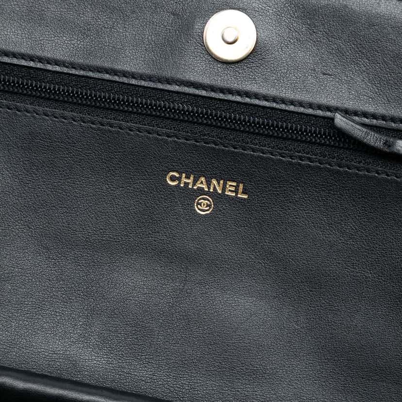 Chanel Quilted Caviar Boy Wallet on Chain Black Leather Good condition - Box View