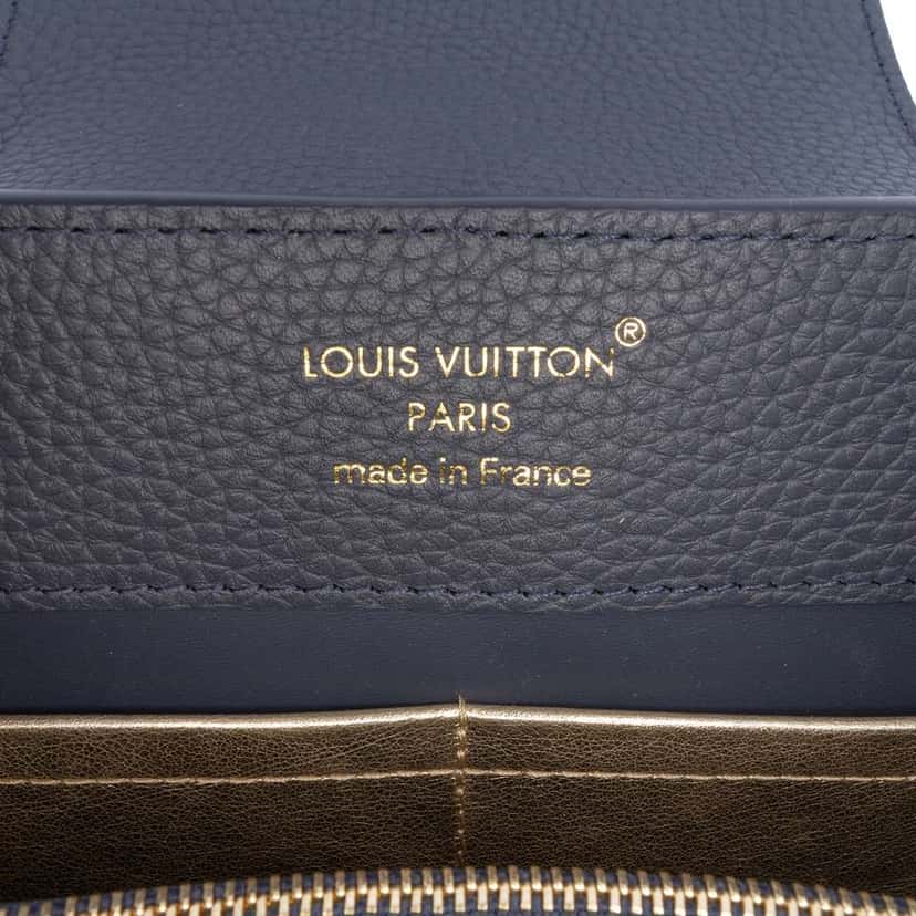 Louis Vuitton Taurillon Chain Capucines MM Blue Leather Good condition - Box View