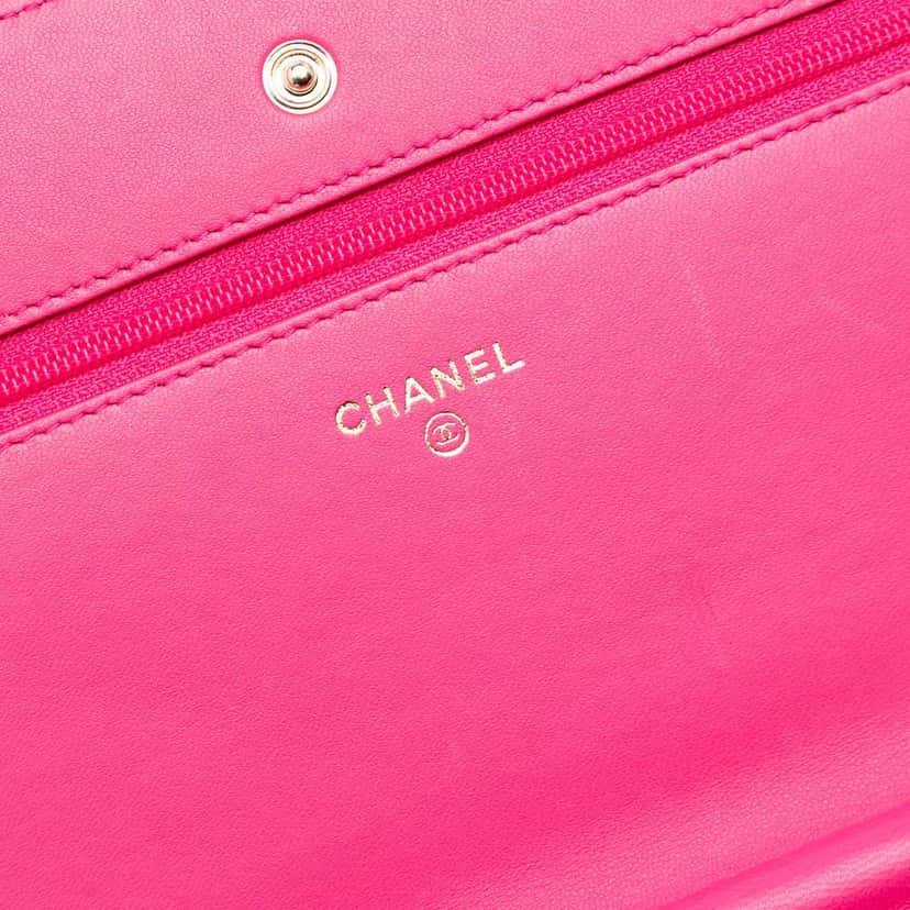 Chanel Quilted Lambskin Korean Garden Wallet on Chain Pink Leather Very good condition - Box View