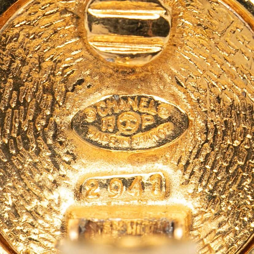 Chanel Gold Plated and Silver Plated CC Round Clip On Earrings Gold Metal Good condition - Inside View