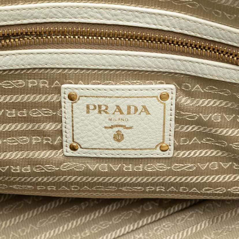 Prada Vitello Daino Tote White Leather Good condition - Box View
