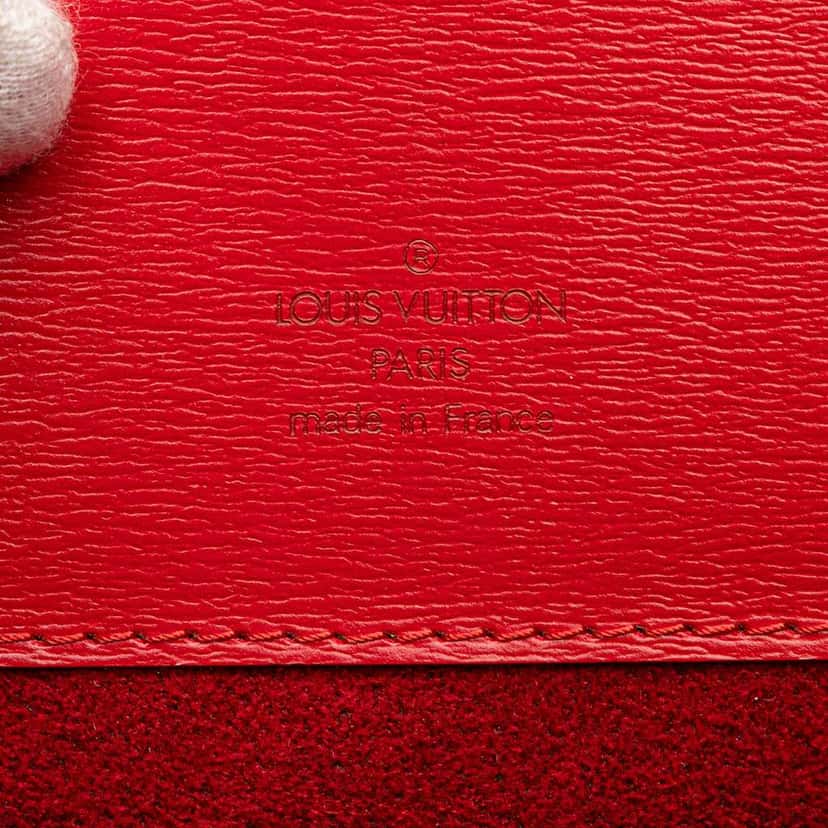 Louis Vuitton Epi Cluny Red Leather Good condition - Box View