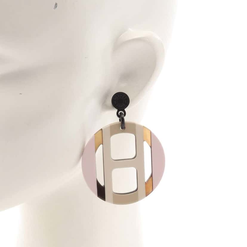 Hermès Buffalo Horn H Equipe Push Backs Earrings Brown Good condition - Model View