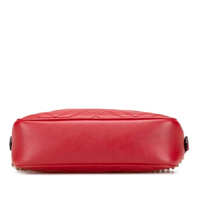 Gucci Small GG Marmont Matelasse Leather Crossbody Red Leather Good condition - Inside View