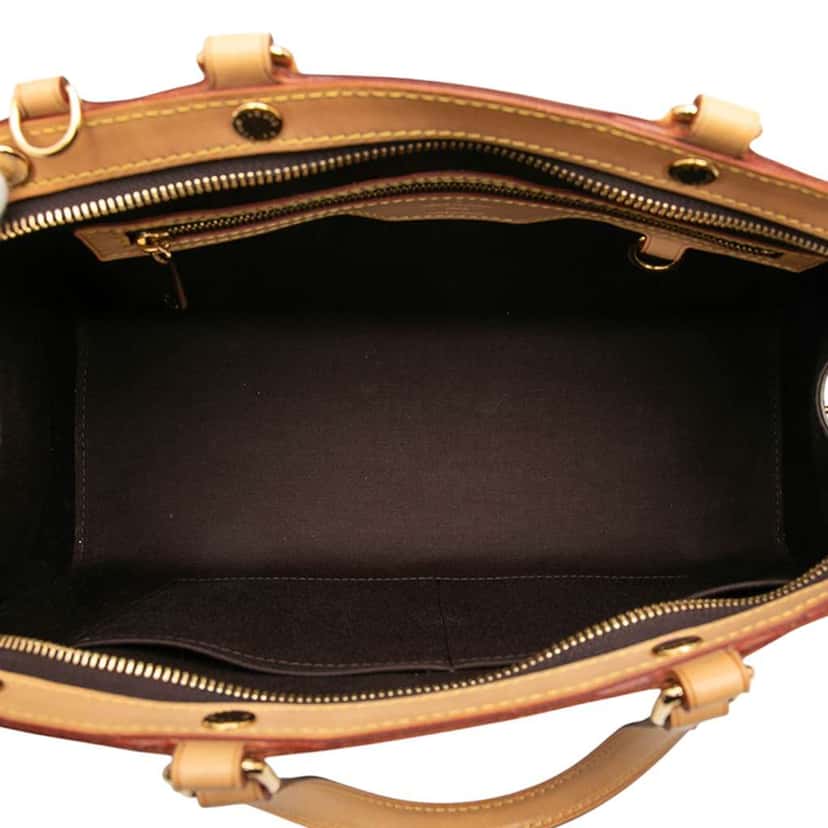 Louis Vuitton Monogram Vernis Brea MM Purple Leather Good condition - Model View