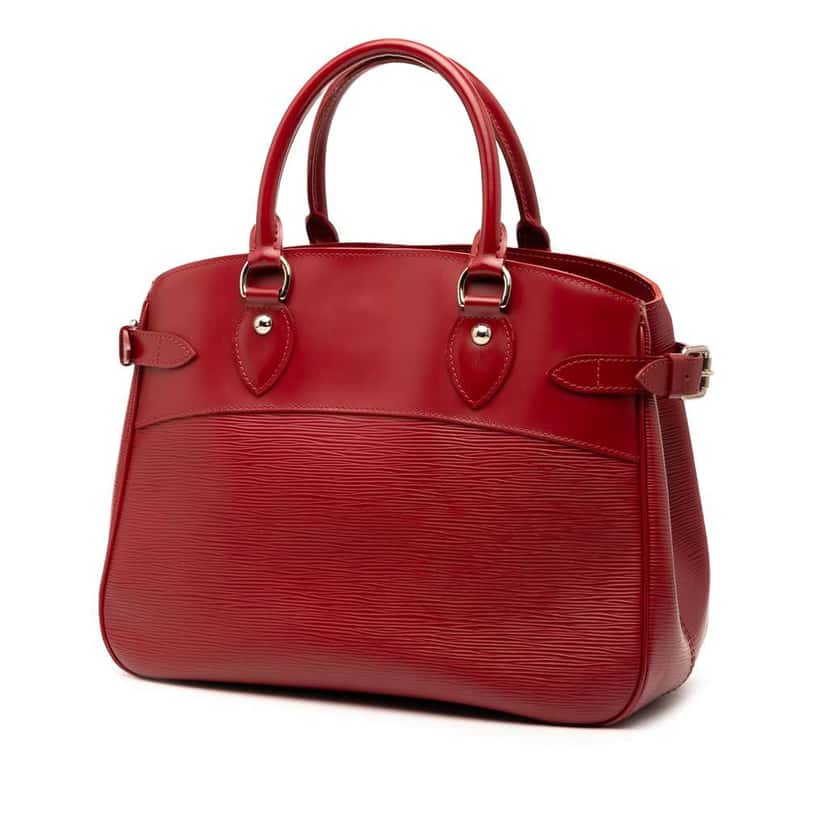 Louis Vuitton Epi Passy PM Red Leather Very good condition - Back View