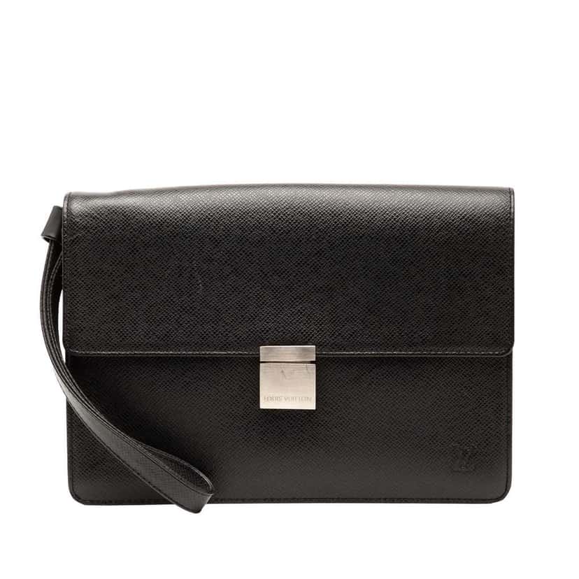 Louis Vuitton Taiga Selenga Black Leather Good condition - Front View