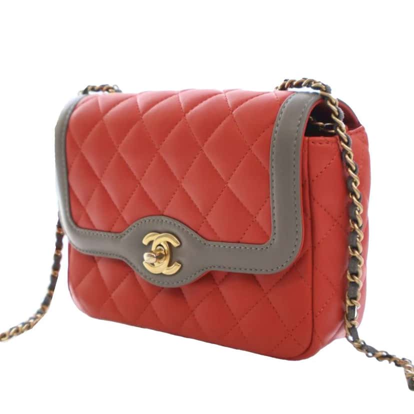 Chanel Mini Quilted Lambskin Two Tone Day Flap Red Leather Very good condition - Inside View