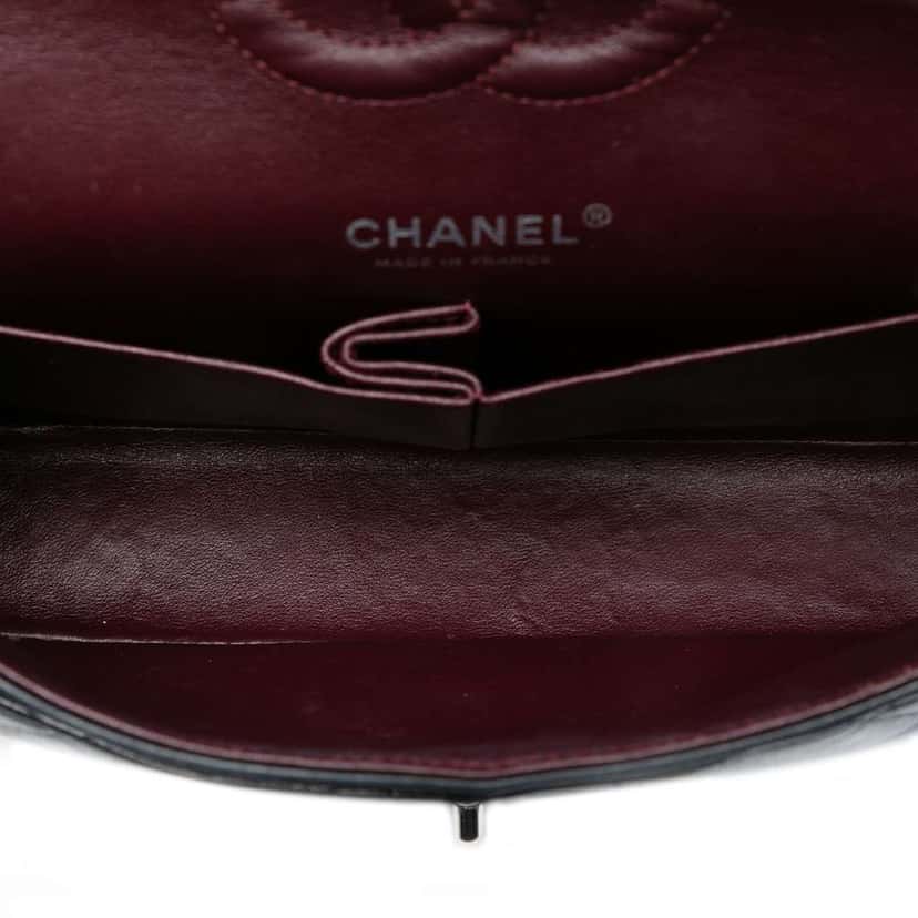Chanel Medium Classic Lambskin Double Flap Black Leather Good condition - Model View
