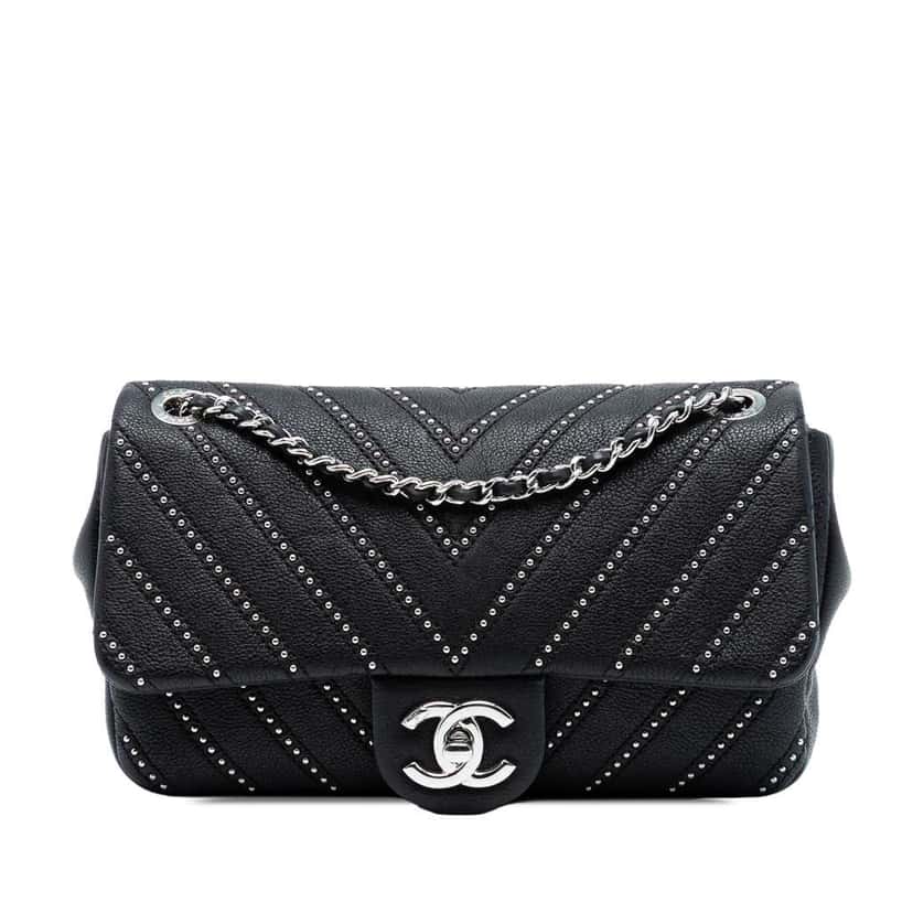 Chanel Small Chevron Calfskin Stud Wars Flap Black Leather Good condition - Front View