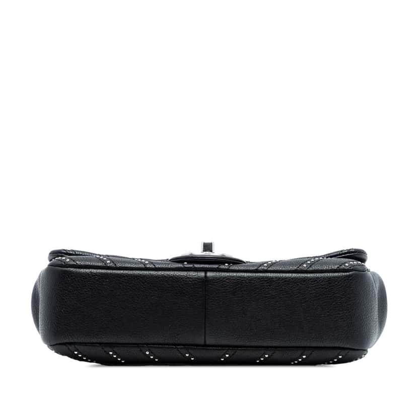 Chanel Small Chevron Calfskin Stud Wars Flap Black Leather Good condition - Inside View