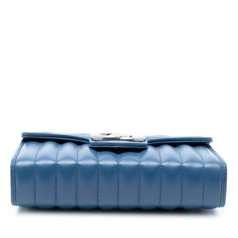 Gucci GG Marmont Matelasse Leather Aria Wallet On Chain Blue Leather Good condition - Inside View