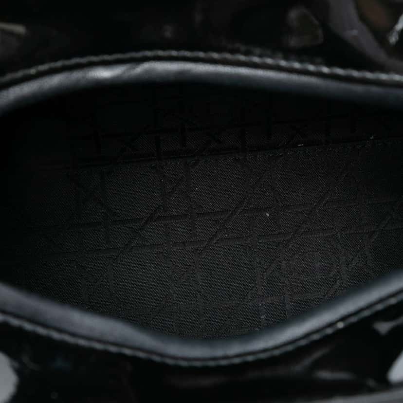 Dior Medium Patent Cannage Lady Dior Black Leather Good condition - Model View