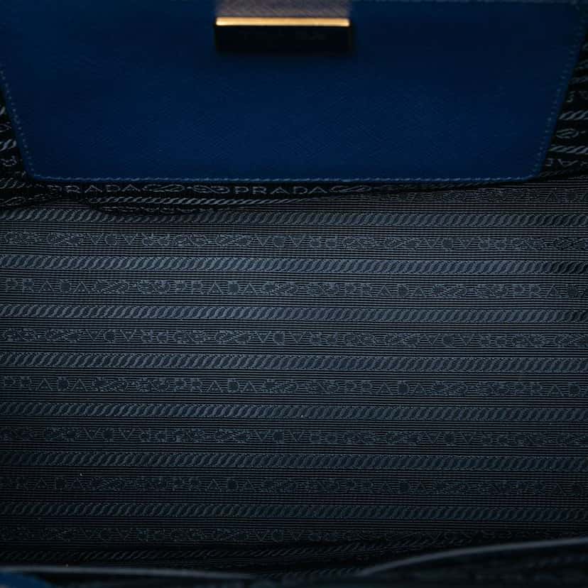 Prada Medium Saffiano Lux Galleria Double Zip Satchel Blue Leather Good condition - Model View