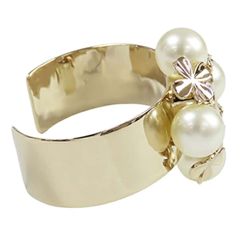Chanel CC Gold Plated Faux Pearl Clover Cuff Bracelet Gold Metal Good condition - Back View