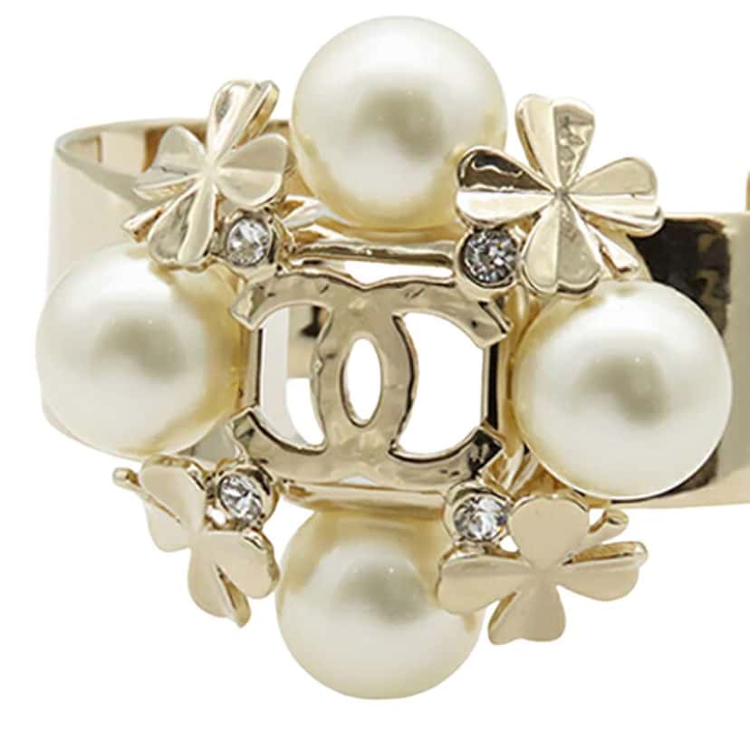 Chanel CC Gold Plated Faux Pearl Clover Cuff Bracelet Gold Metal Good condition - Box View