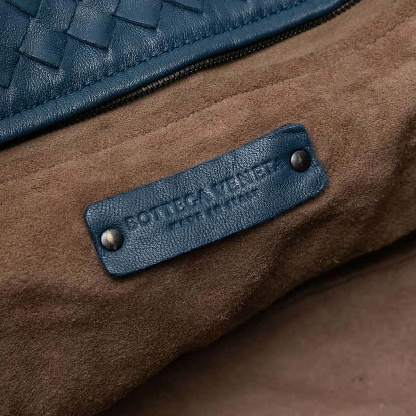 Bottega Veneta Large Nappa Intrecciato Cesta Tote Blue Leather Good condition - Box View