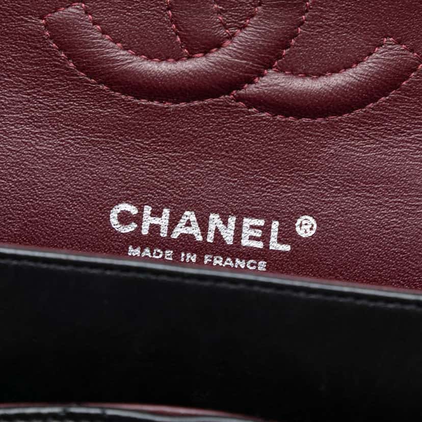 Chanel Medium Classic Lambskin Double Flap Black Leather Good condition - Box View