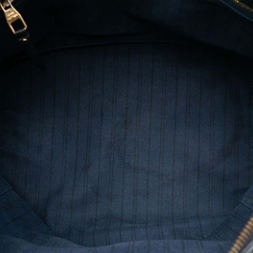 Louis Vuitton Monogram Empreinte Lumineuse PM Blue Leather Good condition - Model View