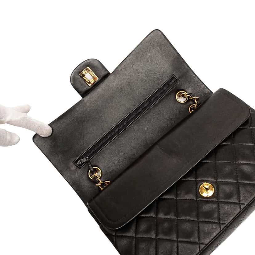 Chanel Medium Classic Lambskin Double Flap Black Leather Good condition - Box View