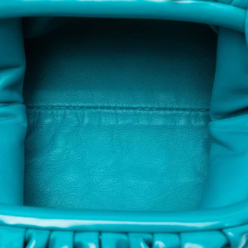 Bottega Veneta Patent Beaded Strap The Mini Pouch Crossbody Blue Leather Very good condition - Model View