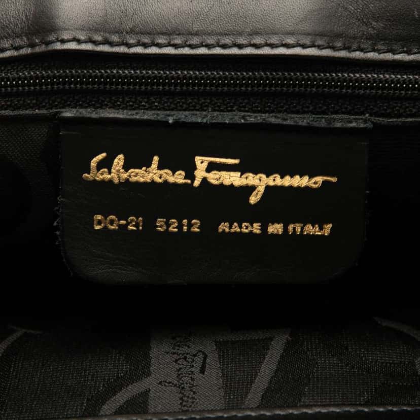 Salvatore Ferragamo Leather Shoulder Bag Black Leather Good condition - Box View