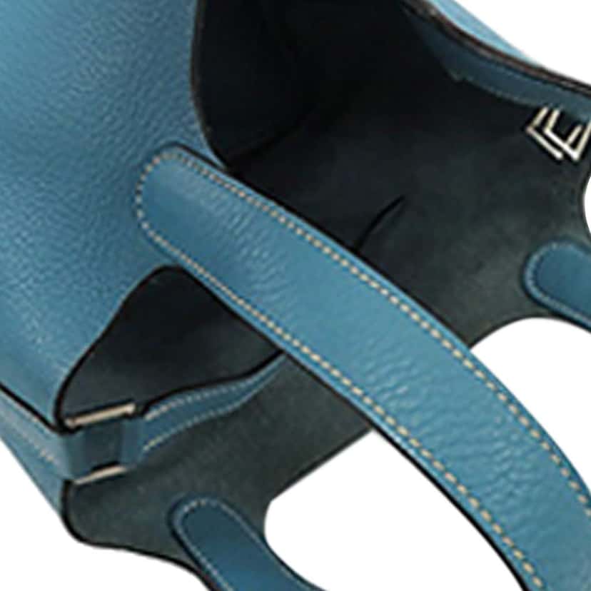 Hermès Clemence Picotin 18 Blue Leather Good condition - Model View