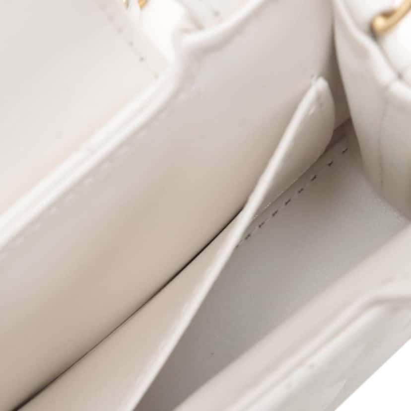 Chanel Nano Aged Calfskin Kelly Shopper Bag White Leather Good condition - Model View