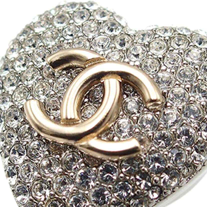 Chanel Silver Plated Crystal CC Heart Ring Silver Metal Good condition - Model View