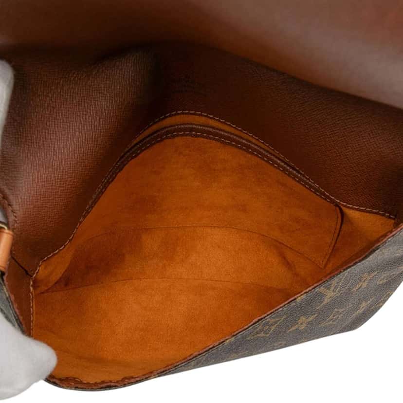 Louis Vuitton Monogram Musette Tango Short Strap Brown Good condition - Model View