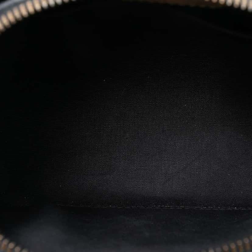 Louis Vuitton Monogram Vernis Alma BB Black Leather Good condition - Model View