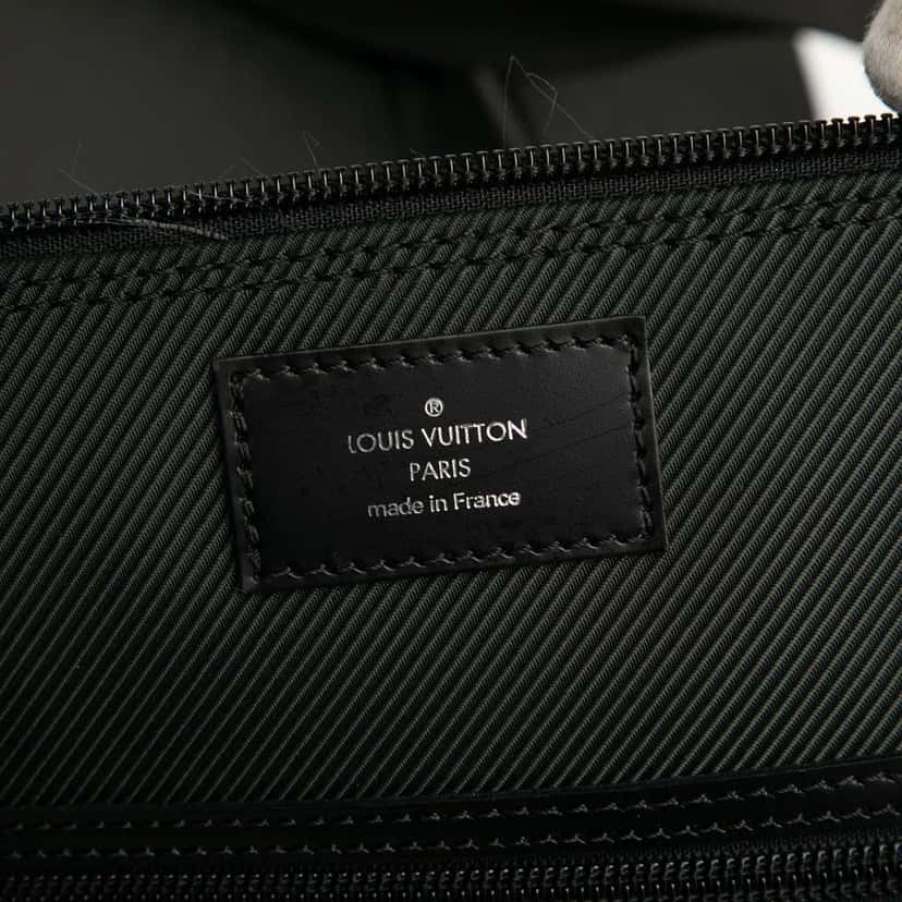 Louis Vuitton Taiga Sac Gibeciere Black Good condition - Box View