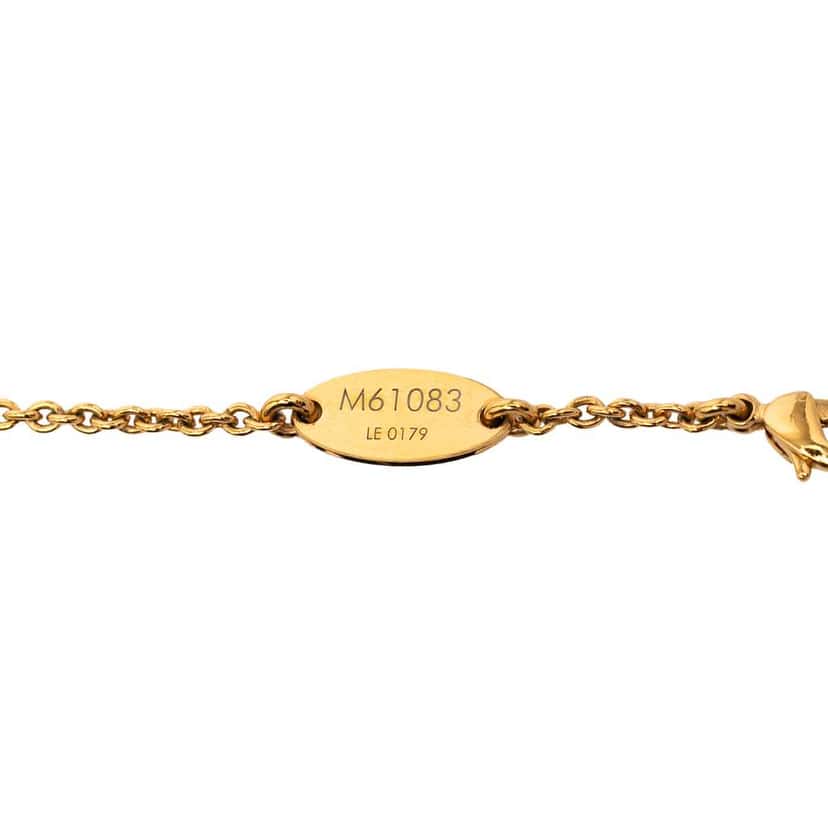 Louis Vuitton Gold Plated Essential V Necklace Gold Metal Good condition - Inside View