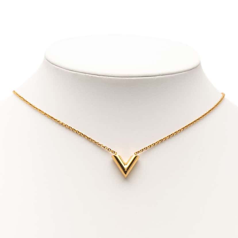 Louis Vuitton Gold Plated Essential V Necklace Gold Metal Good condition - Box View
