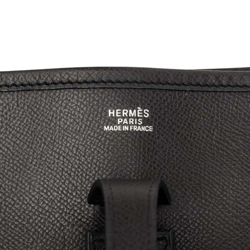 Hermès Epsom Evelyne I 29 Black Leather Good condition - Box View